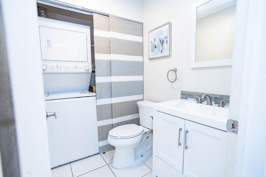 POPPLETON CREEK CONDO - Residential Lease