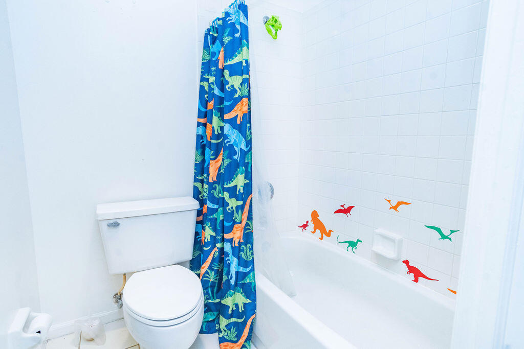 POPPLETON CREEK CONDO - Residential Lease