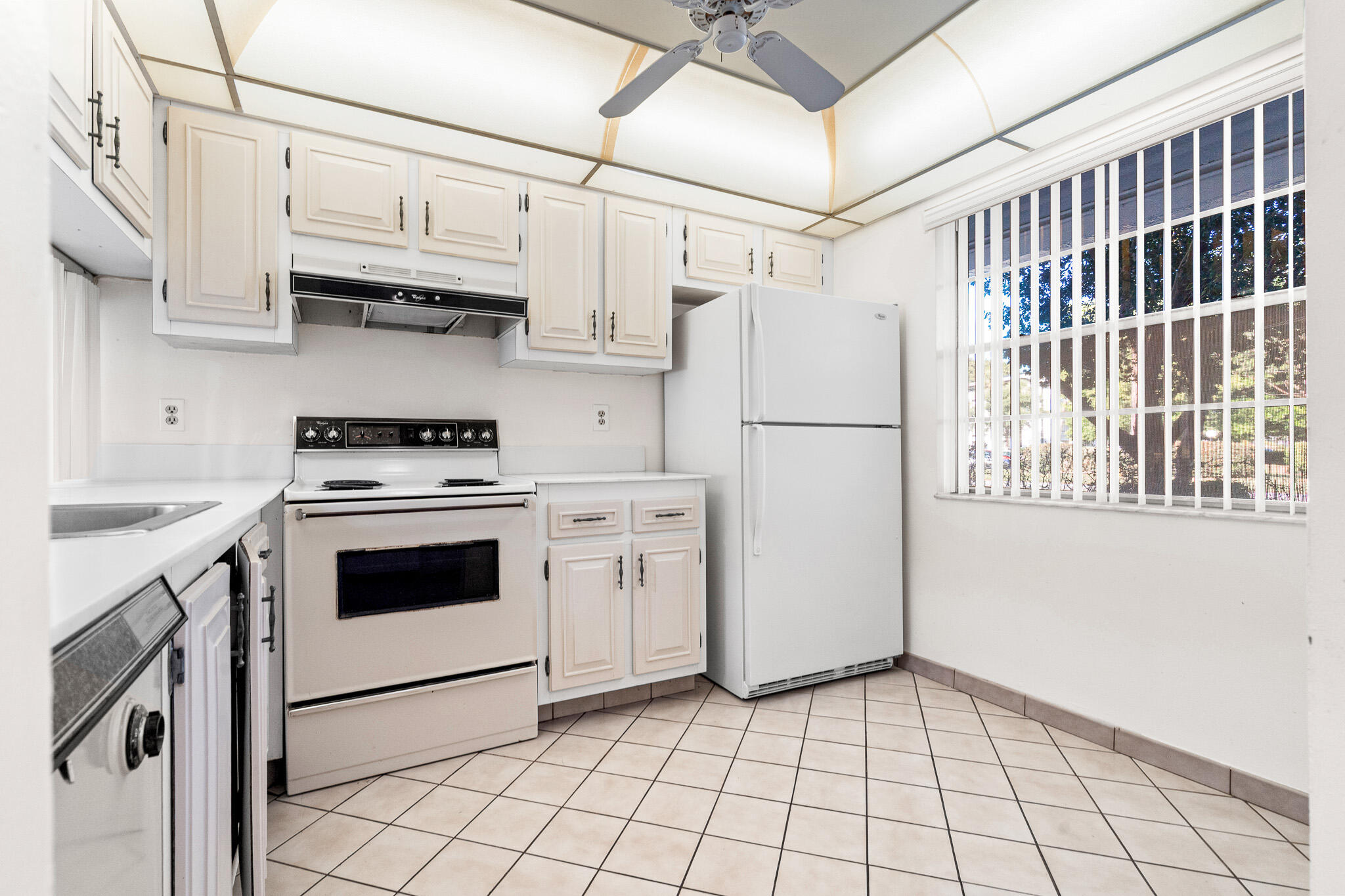 MARTINIQUE VILLAGE I CONDO - Residential