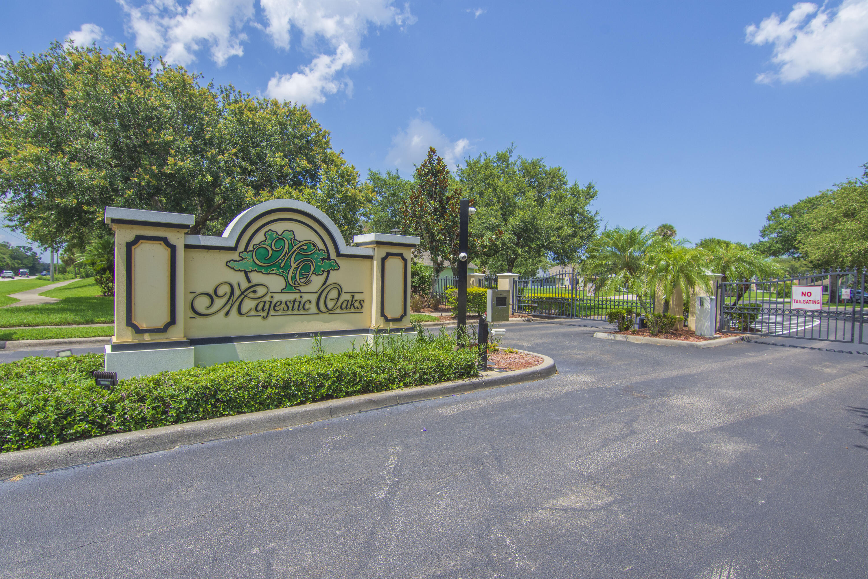 MAJESTIC OAKS SUBDIVISION - Residential