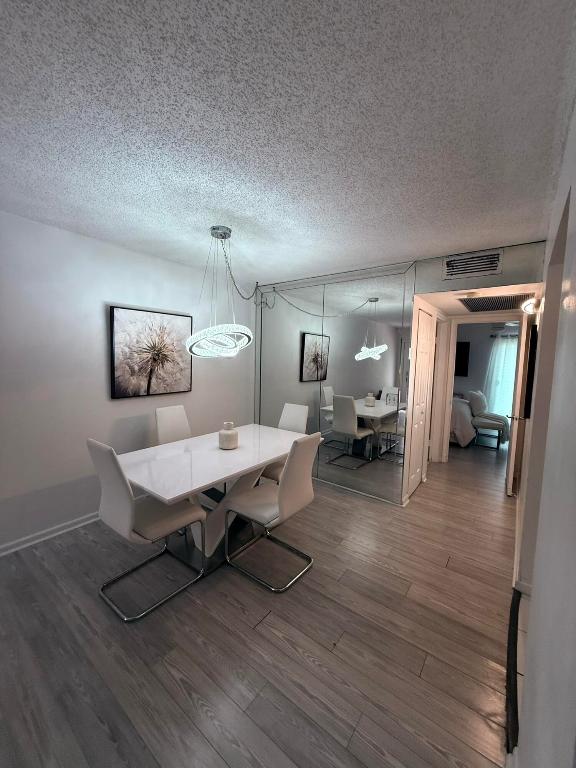 KINGSLEY AT CENTURY VILLAGE - Residential