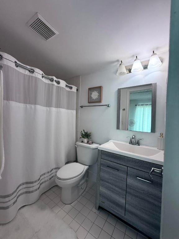 KINGSLEY AT CENTURY VILLAGE - Residential