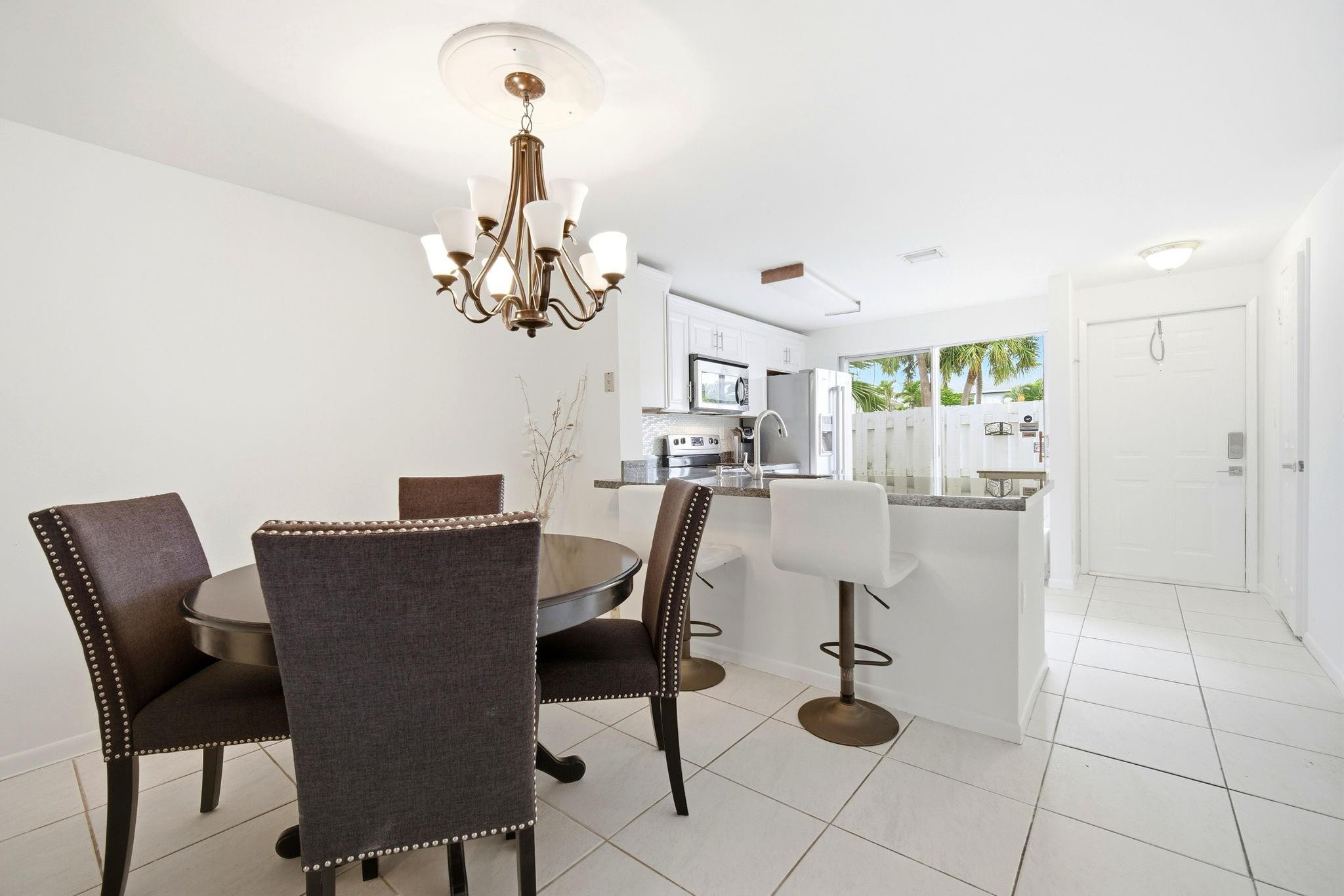 SUN HARBOUR - Residential