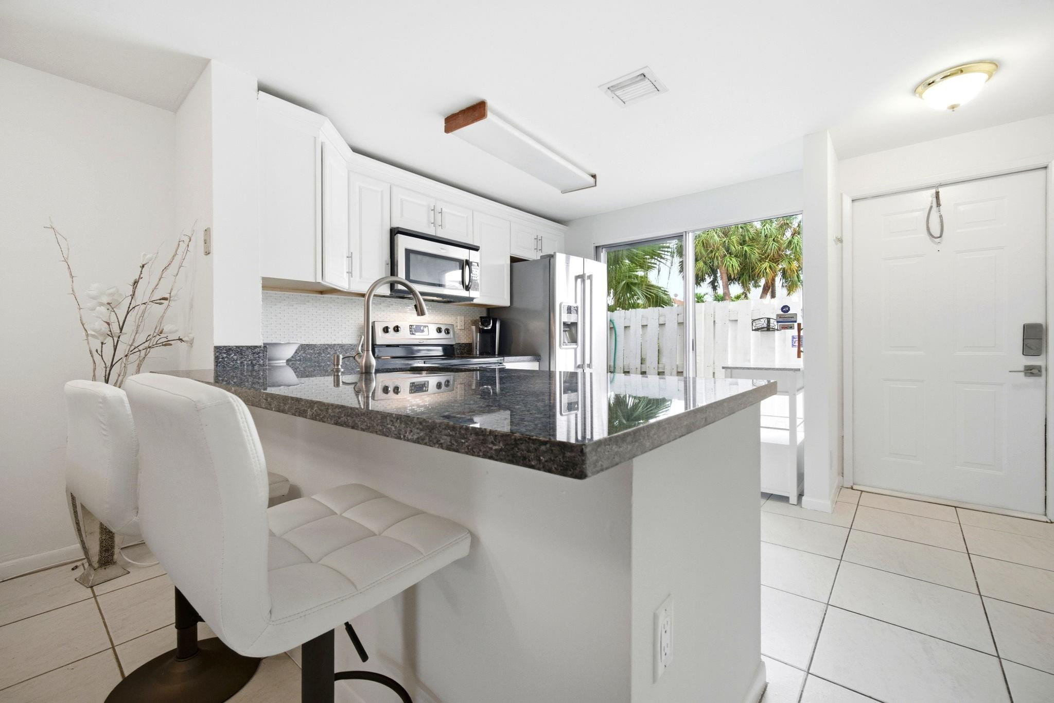SUN HARBOUR - Residential