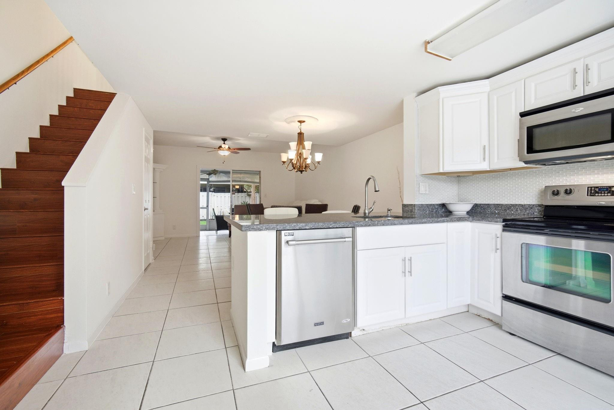 SUN HARBOUR - Residential