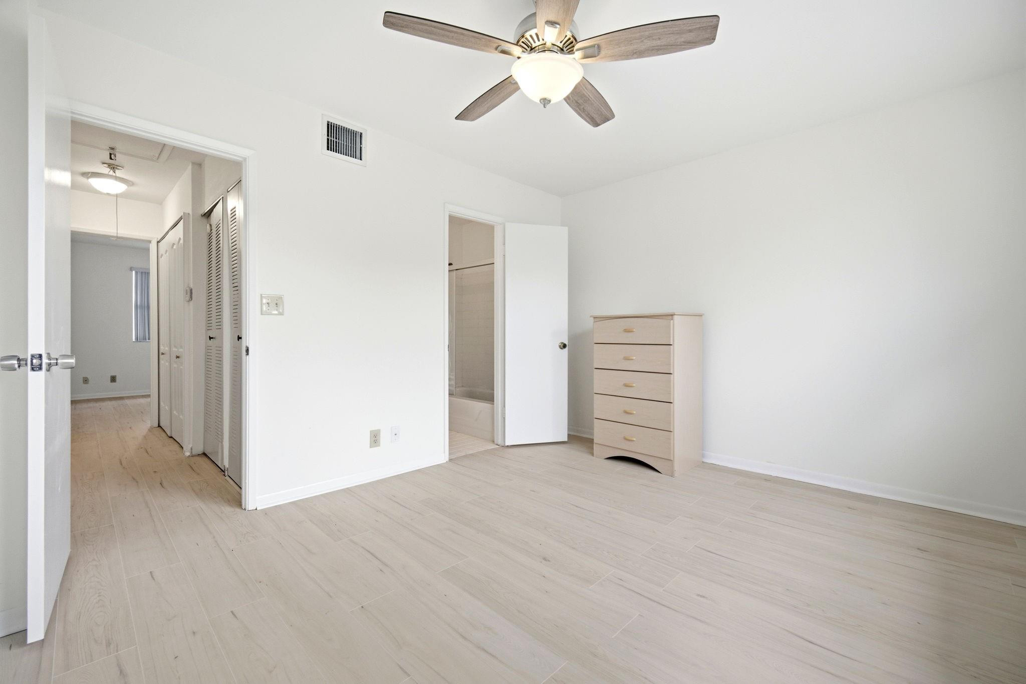 SUN HARBOUR - Residential