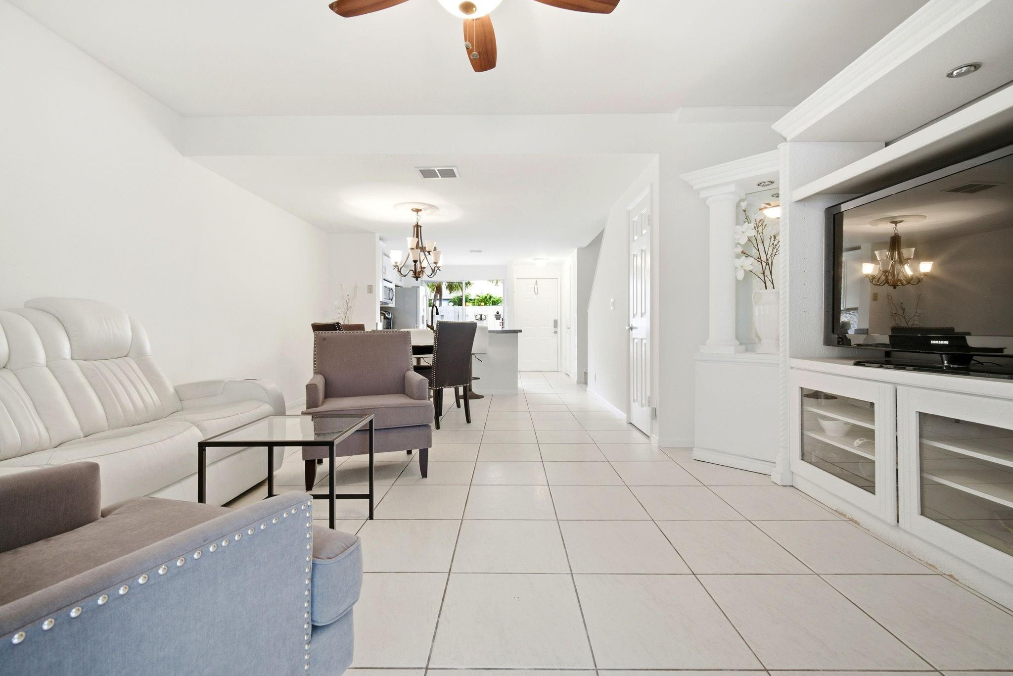 SUN HARBOUR - Residential