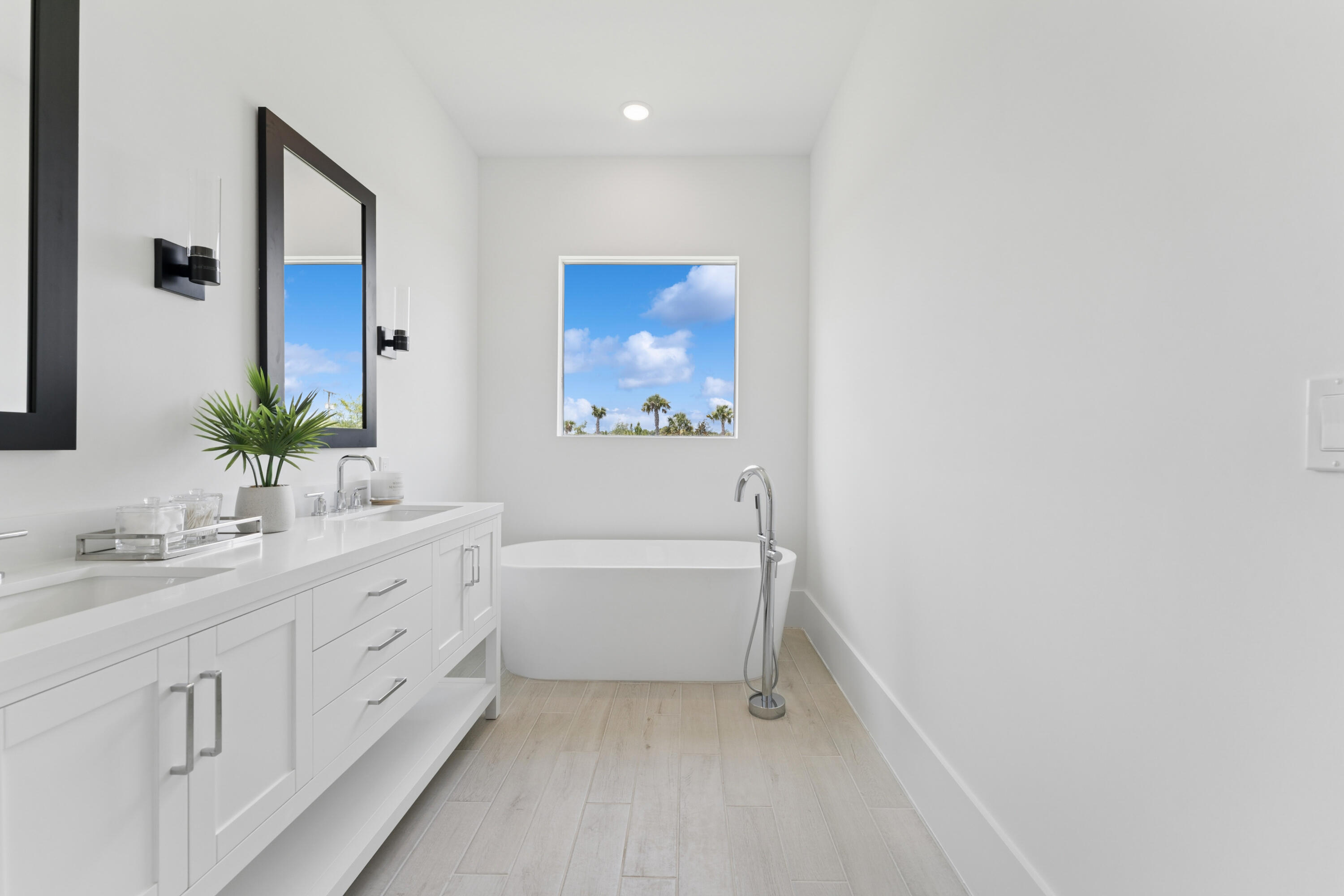 PARKSIDE AT TUTTLE ROYALE - Residential