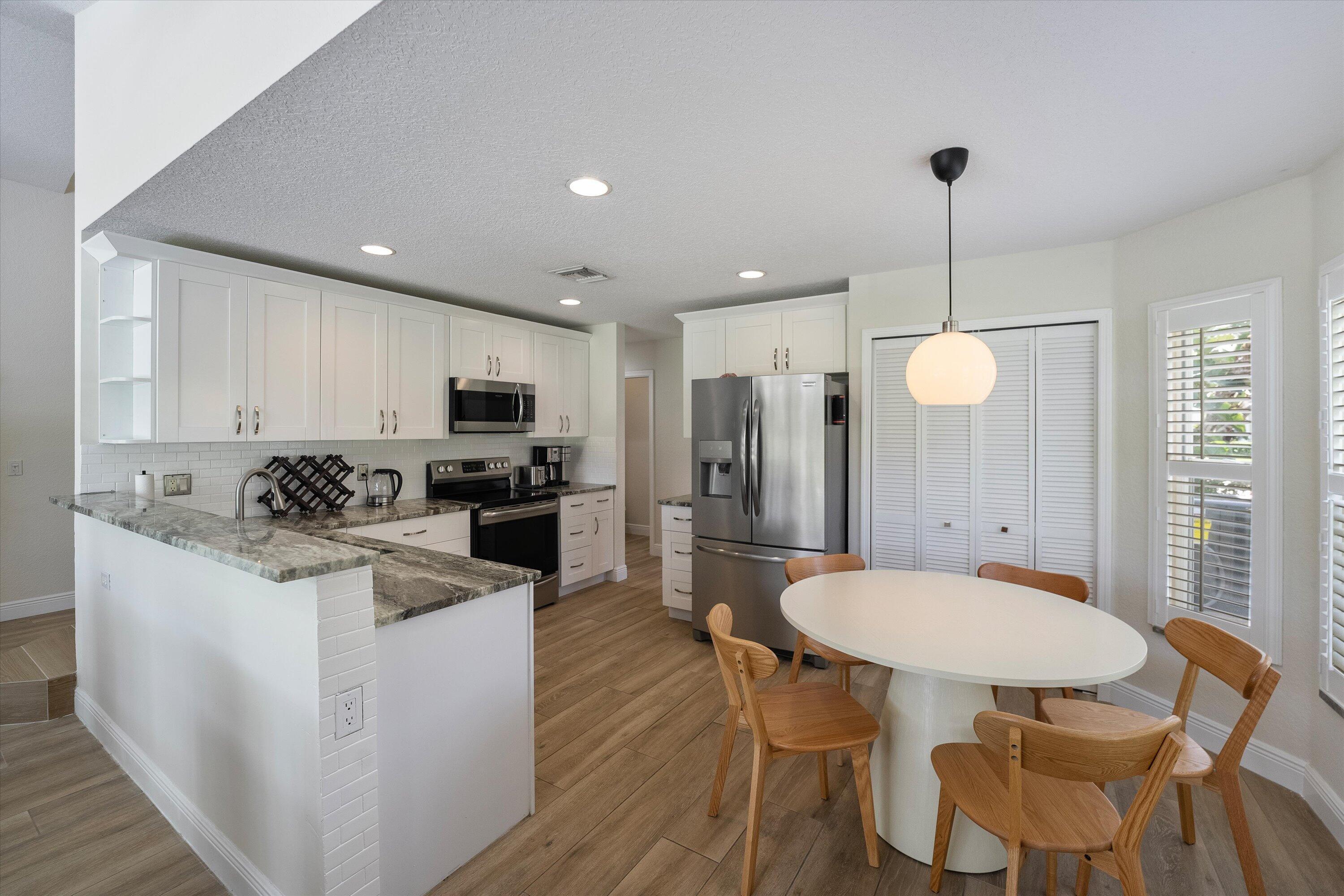 ISLES AT WELLINGTON 1 - Residential Lease