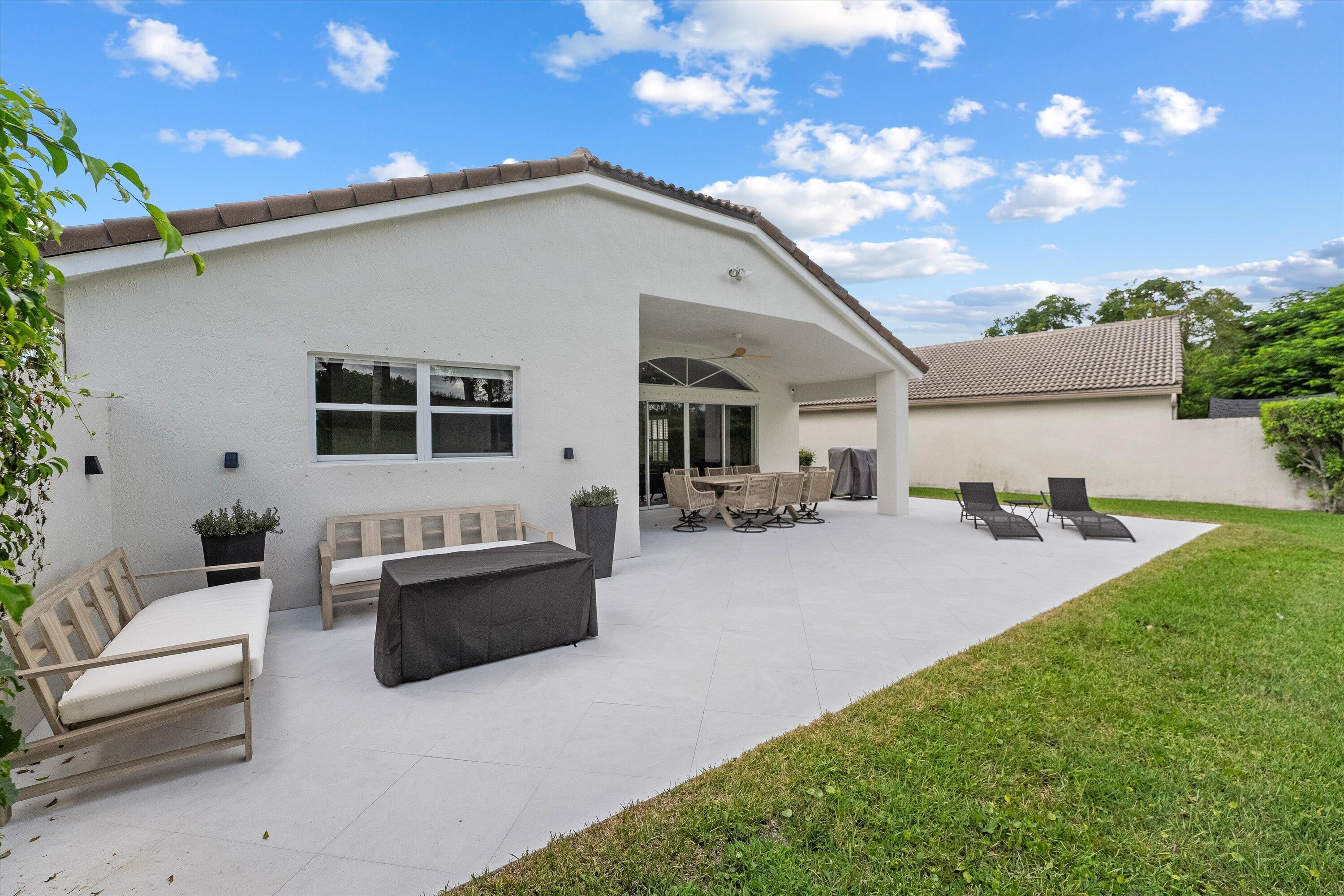 ISLES AT WELLINGTON 1 - Residential Lease