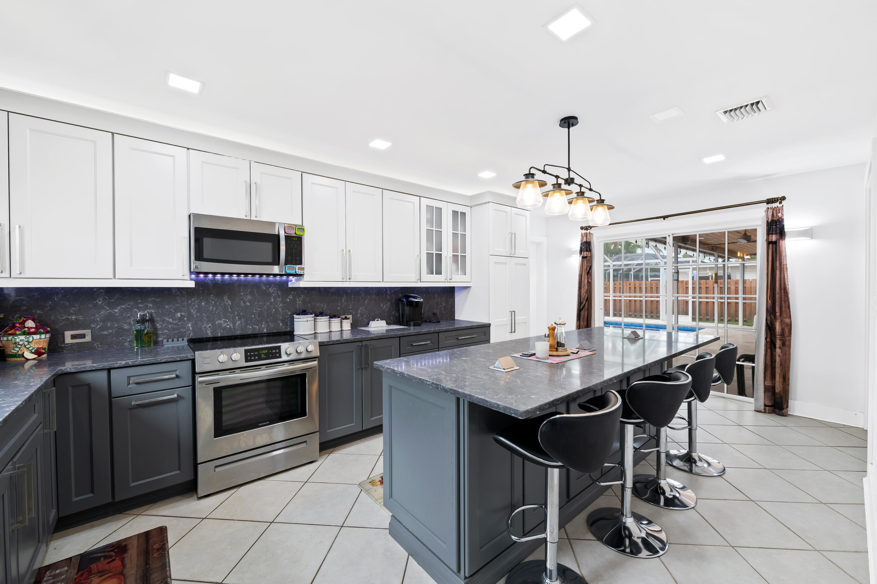 PLANTATION ISLES SEC 5 - Residential