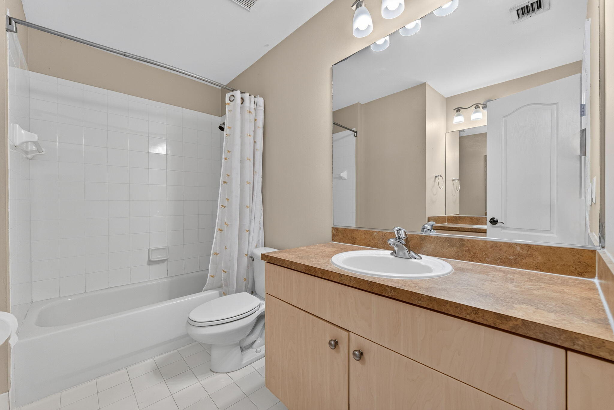 BIG SKY NORTH RESIDENTIAL - Residential Lease