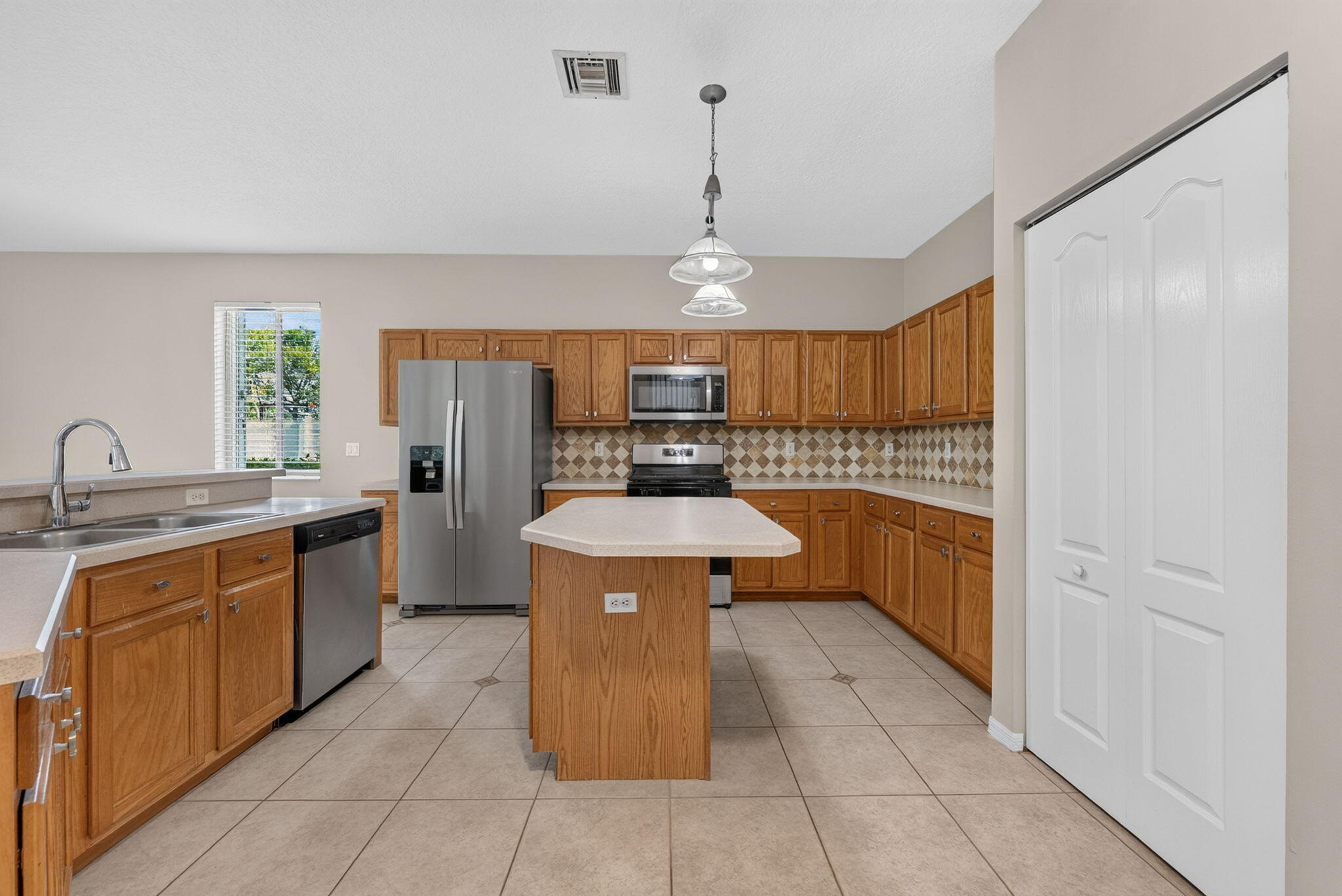 BIG SKY NORTH RESIDENTIAL - Residential Lease