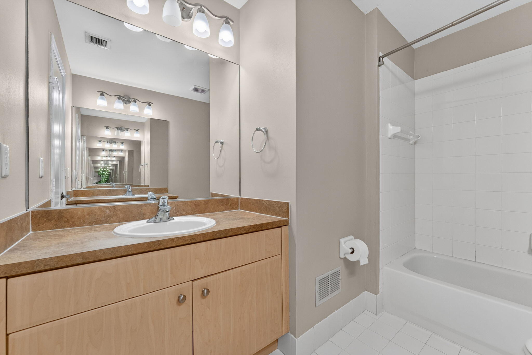 BIG SKY NORTH RESIDENTIAL - Residential Lease