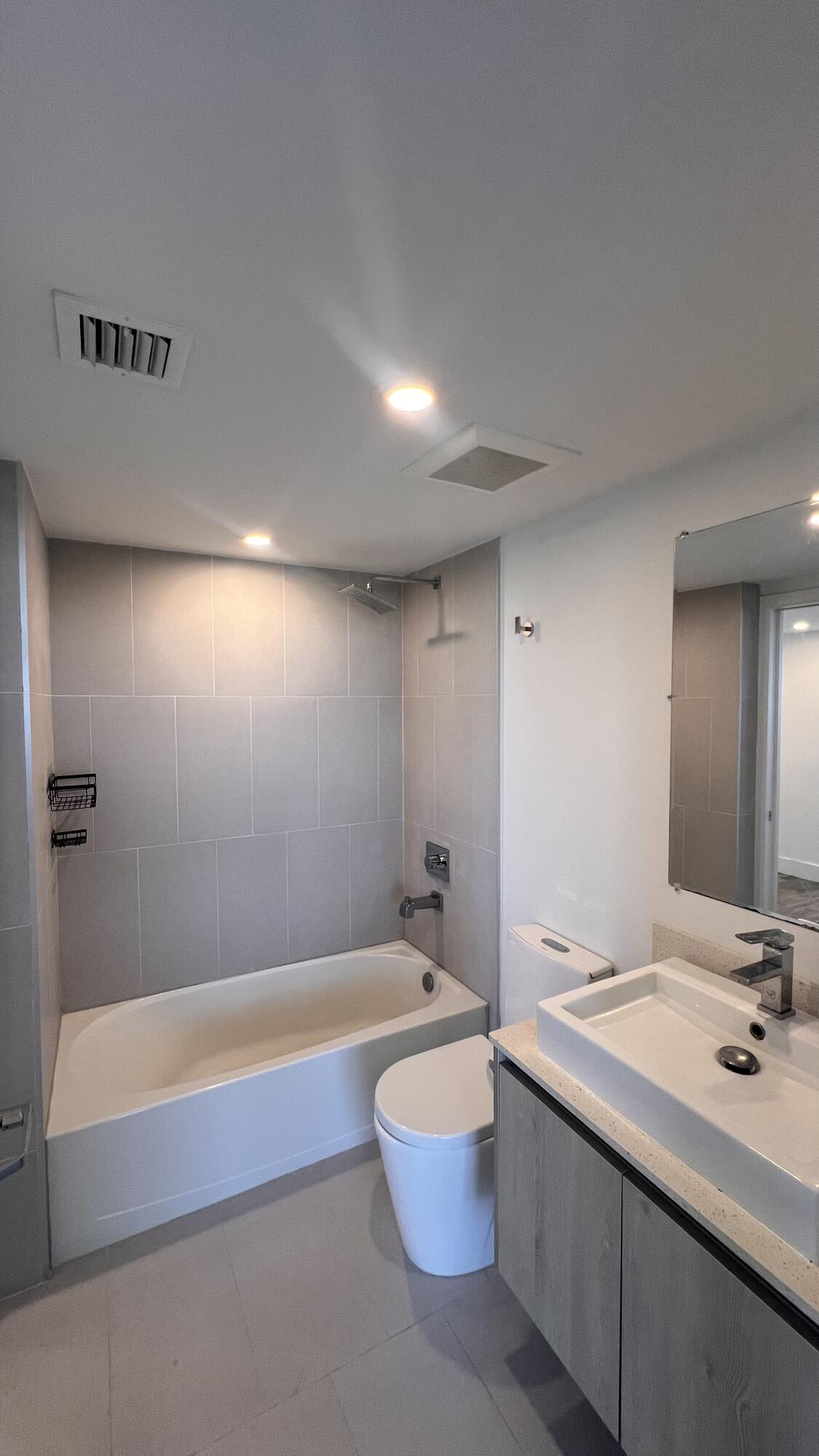 THE HIGHLANDS CONDO - Residential Lease