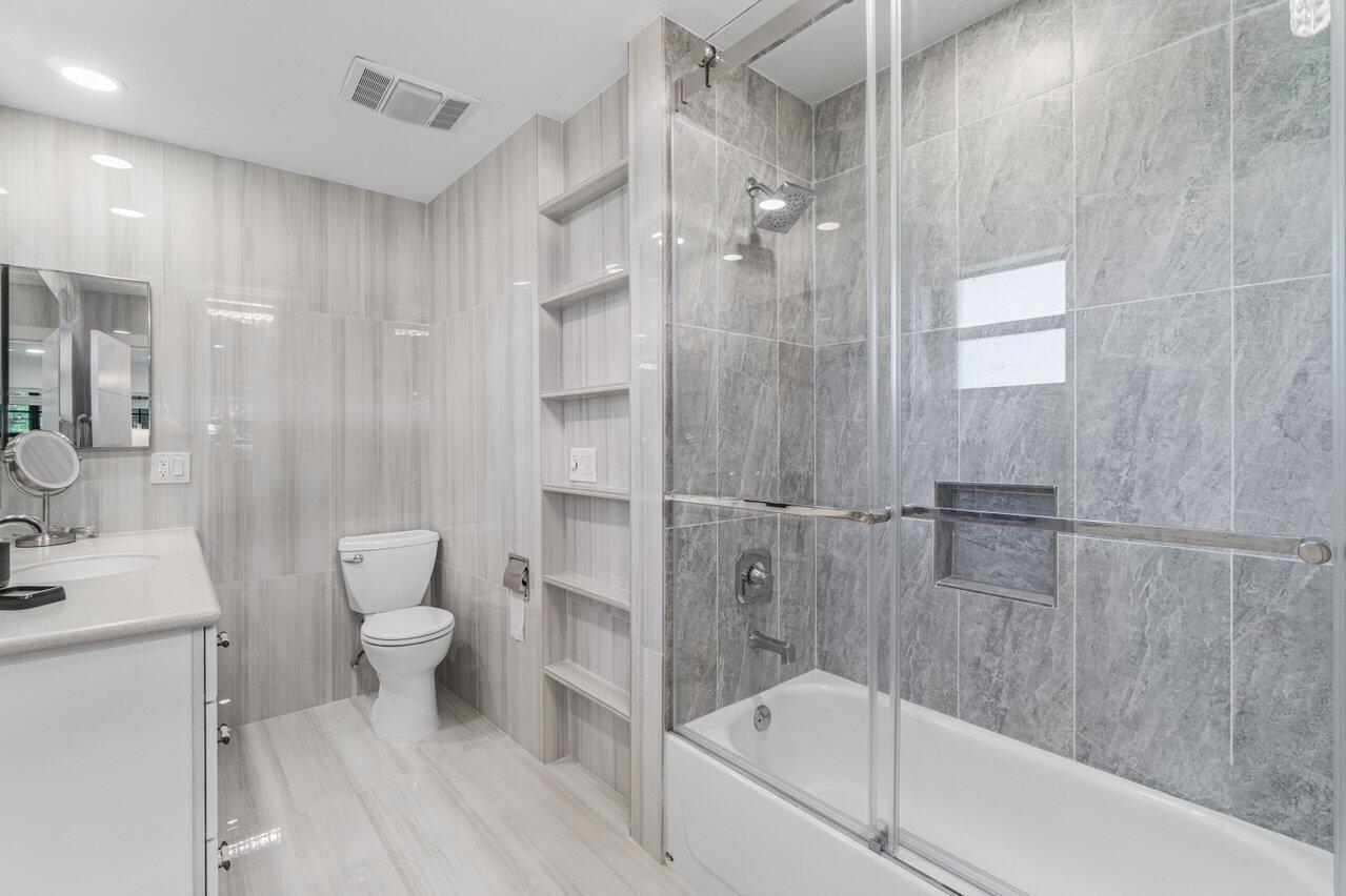 BOCA DELRAY - Residential Lease