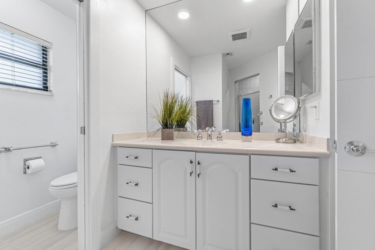 BOCA DELRAY - Residential Lease