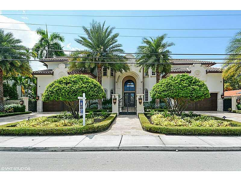 ESTATE SALE ~ MOTIVATED SELLER ~ BRING OFFERS!!! Stunning custom estate, completed in 2013. 100' of water frontage dockage to 80' Sophisticated elegance & artisan craftsmanship hallmarks this palatial villa. Intricate ironwork defines the sweeping staircase, tray ceiling. Custom kitchen w/Viking appliances. Sub-zero wine fridge w/cooling drawers, built-in grill, infinity pool and spa. Opulent master suite in its own enormous wing, opens onto a beautiful covered balcony w/spectacular water views. Las Olas.