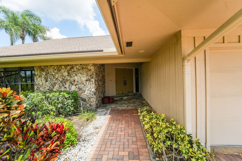 EASTPOINTE COUNTRY CLUB - Residential