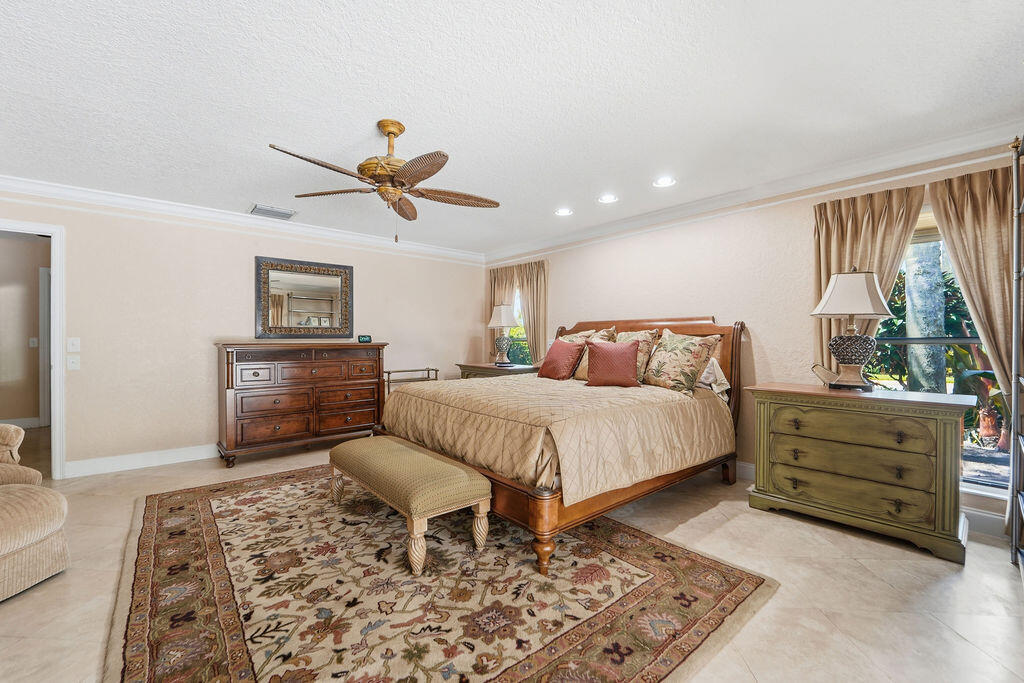EASTPOINTE COUNTRY CLUB - Residential