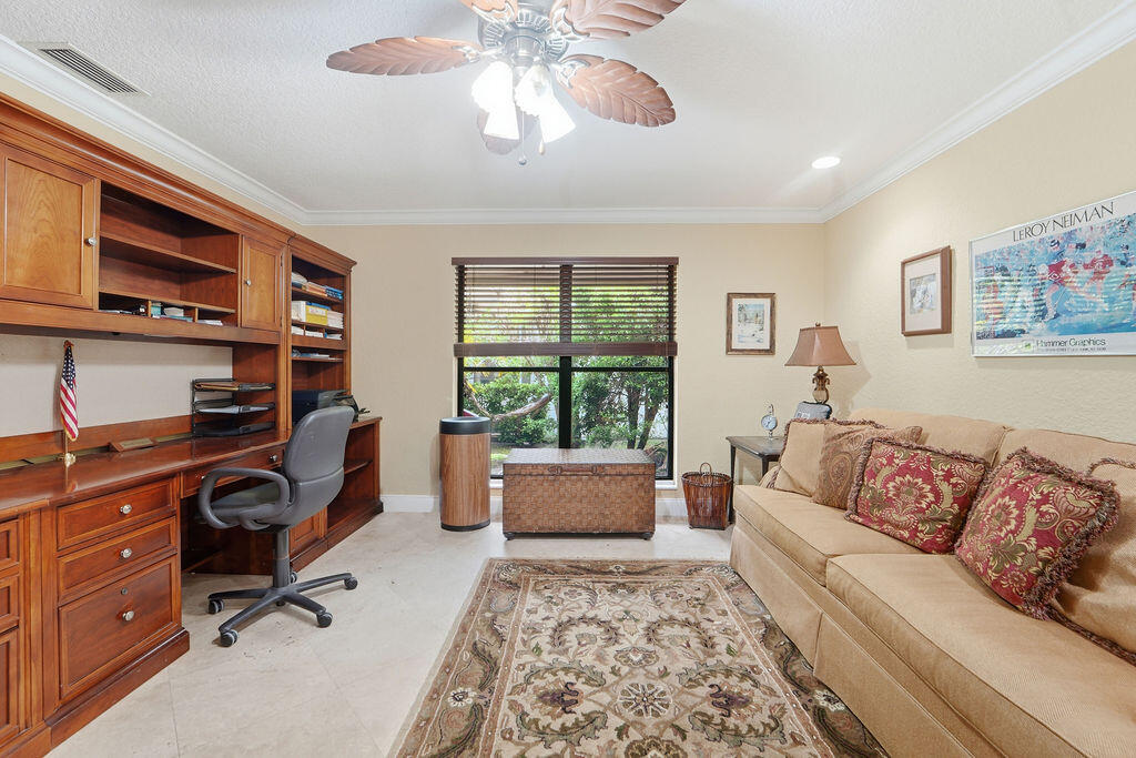 EASTPOINTE COUNTRY CLUB - Residential
