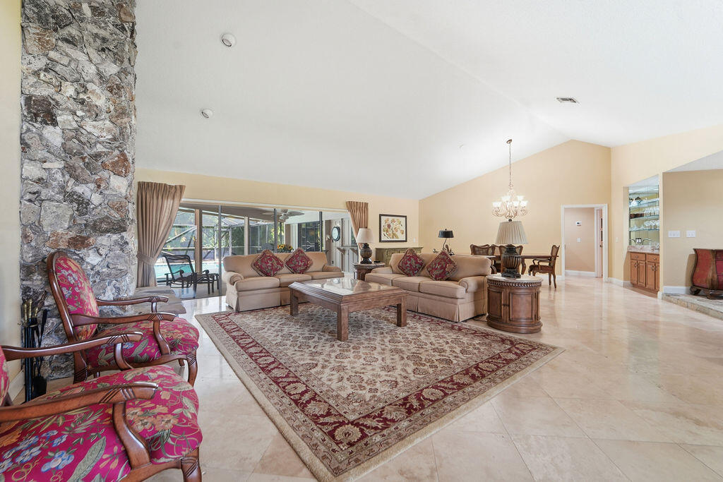 EASTPOINTE COUNTRY CLUB - Residential