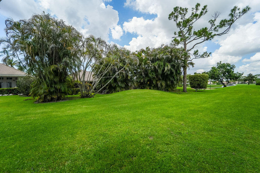 EASTPOINTE COUNTRY CLUB - Residential