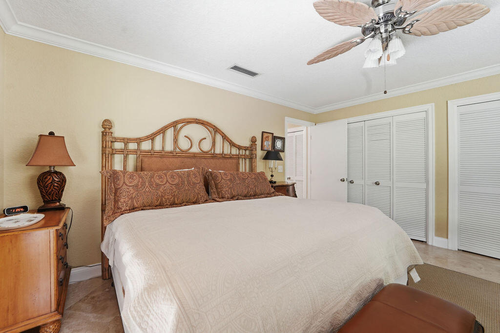 EASTPOINTE COUNTRY CLUB - Residential