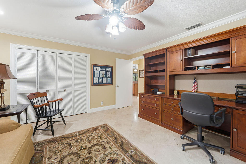 EASTPOINTE COUNTRY CLUB - Residential