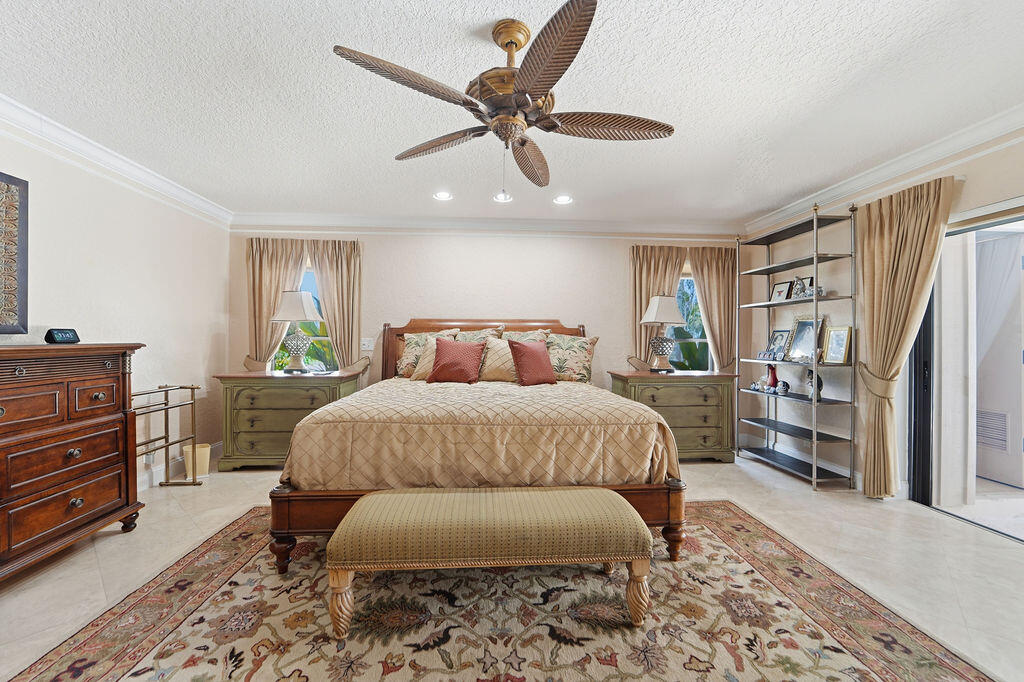 EASTPOINTE COUNTRY CLUB - Residential