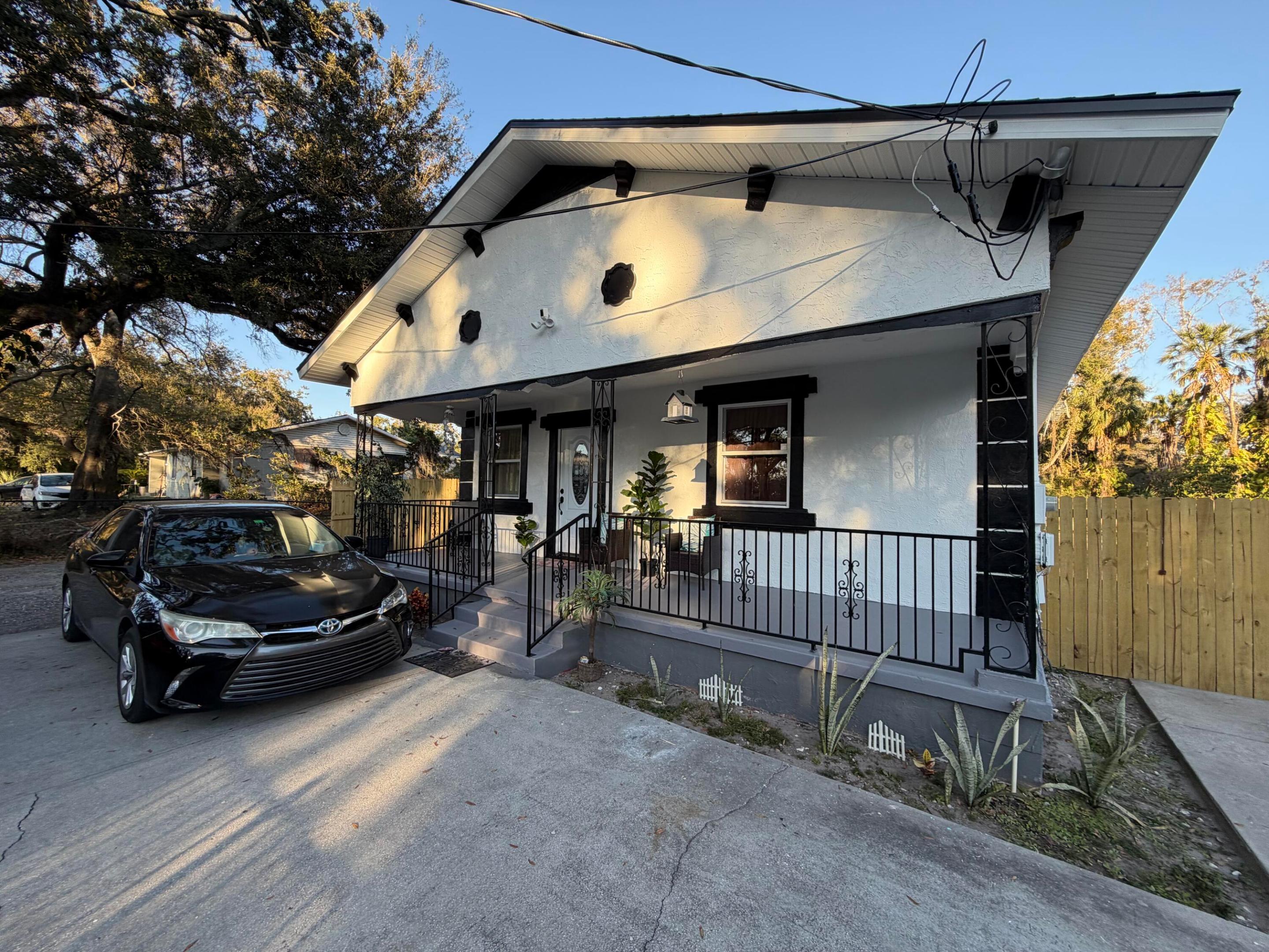 UNPLATTED - Residential