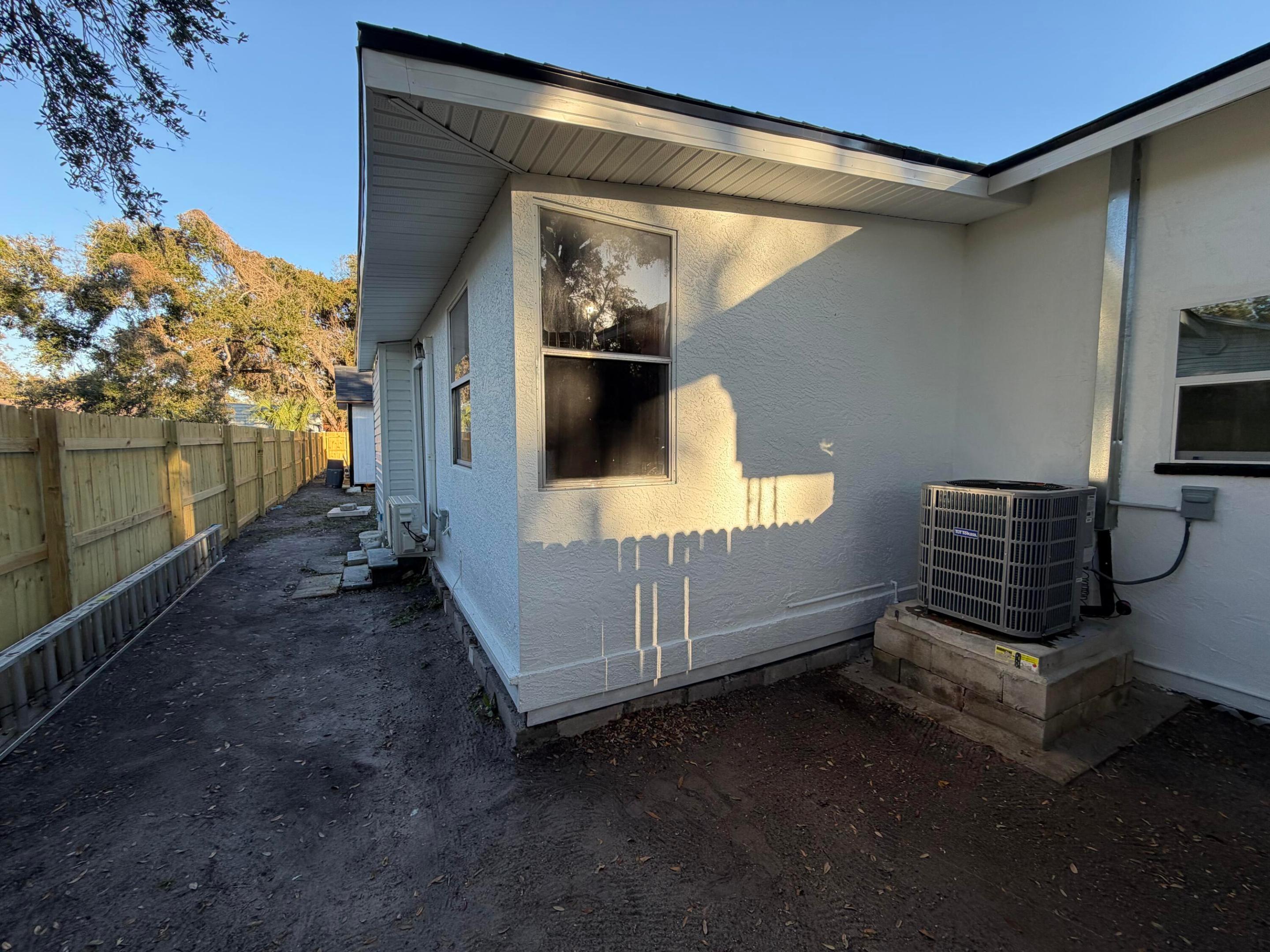 UNPLATTED - Residential