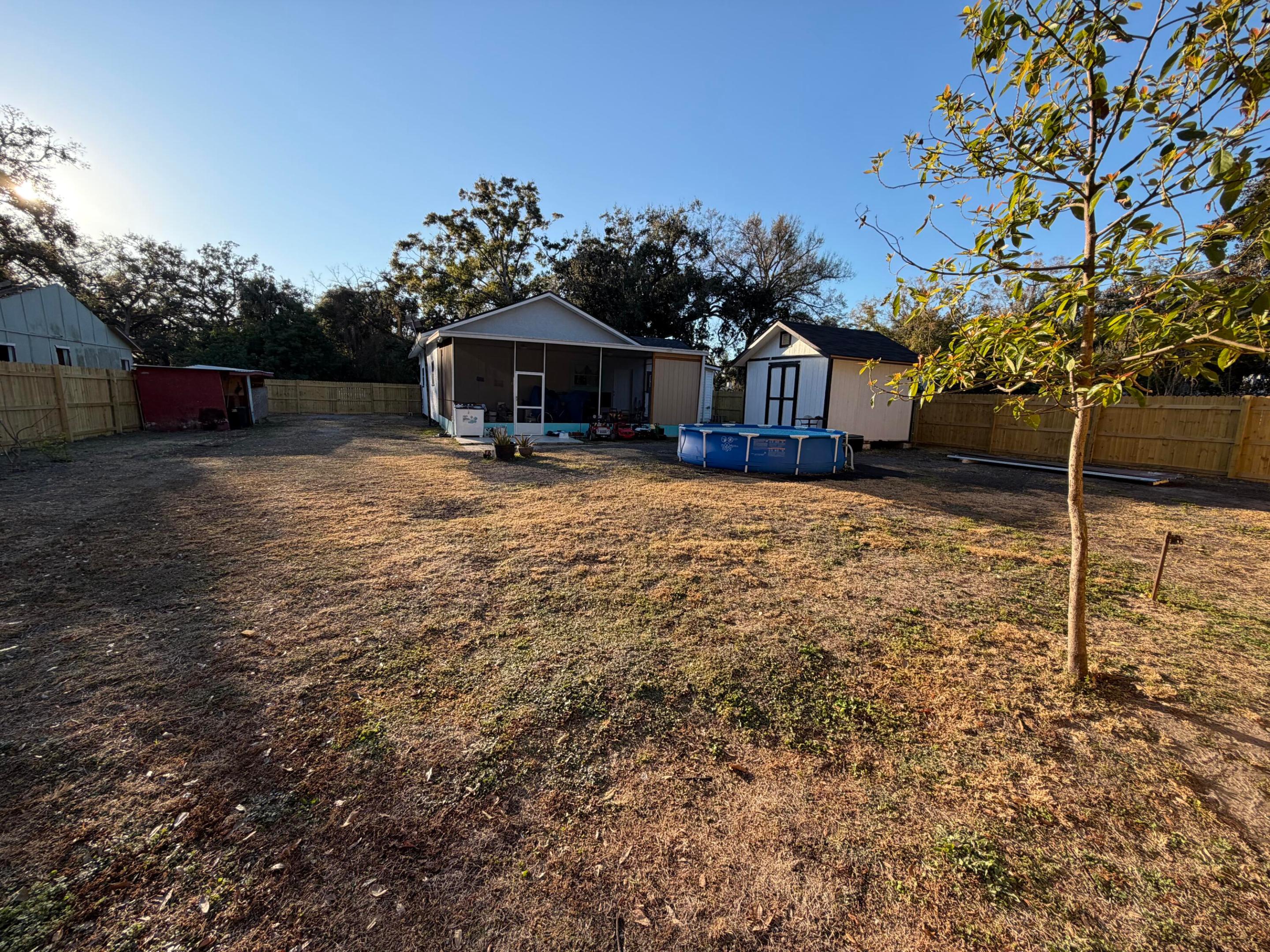 UNPLATTED - Residential