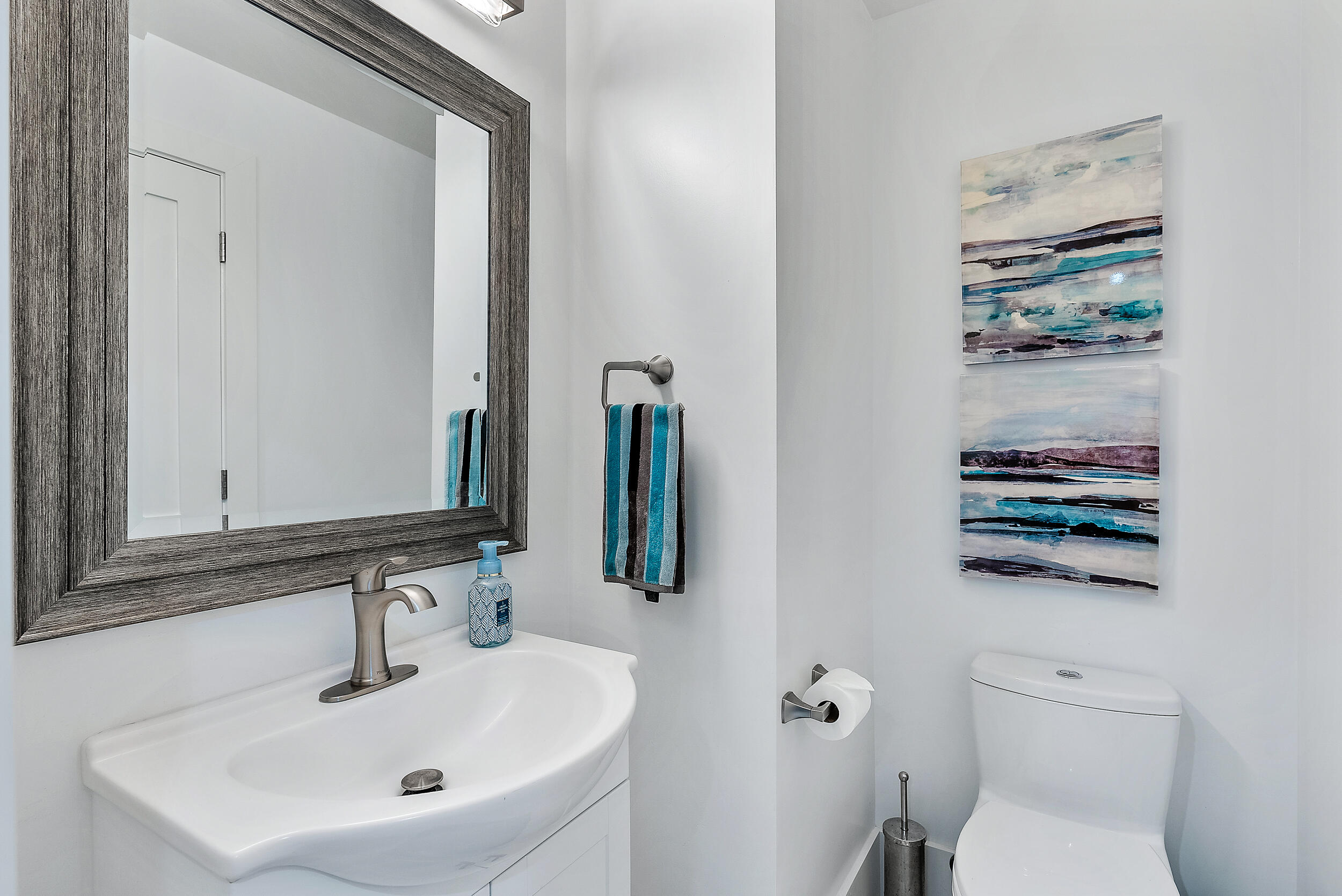 NORTH PALM BEACH VILLAGE OF PL 1 IN PB 2 - Residential