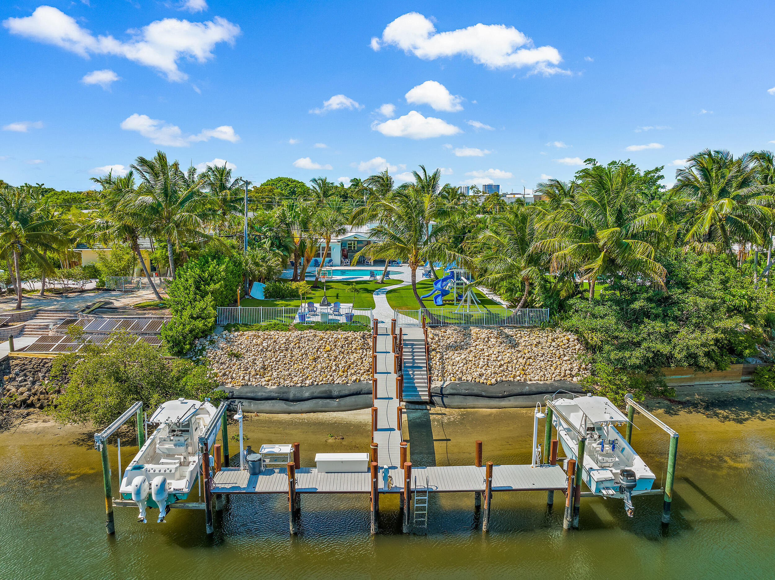 NORTH PALM BEACH VILLAGE OF PL 1 IN PB 2 - Residential