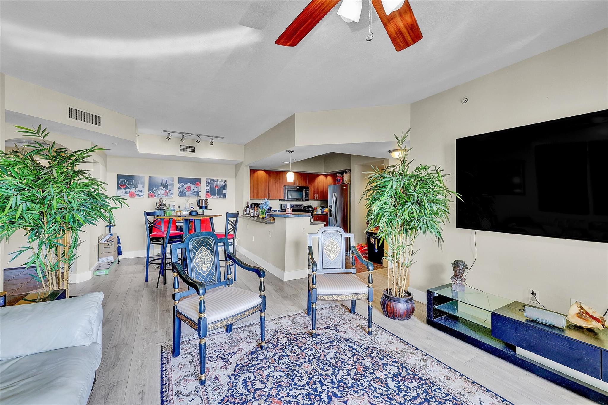 WAVERLY AT LAS OLAS CONDO - Residential