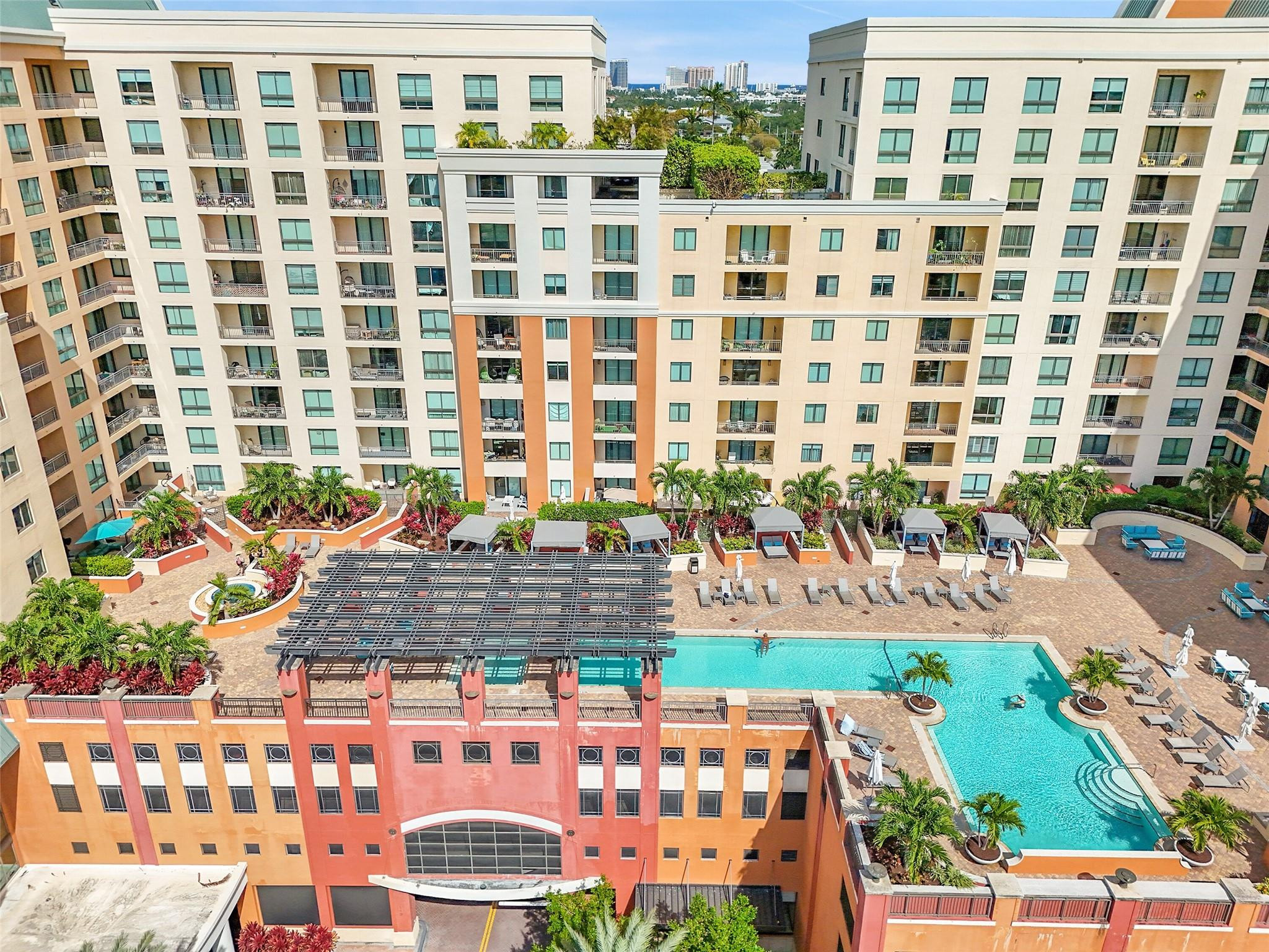 WAVERLY AT LAS OLAS CONDO - Residential