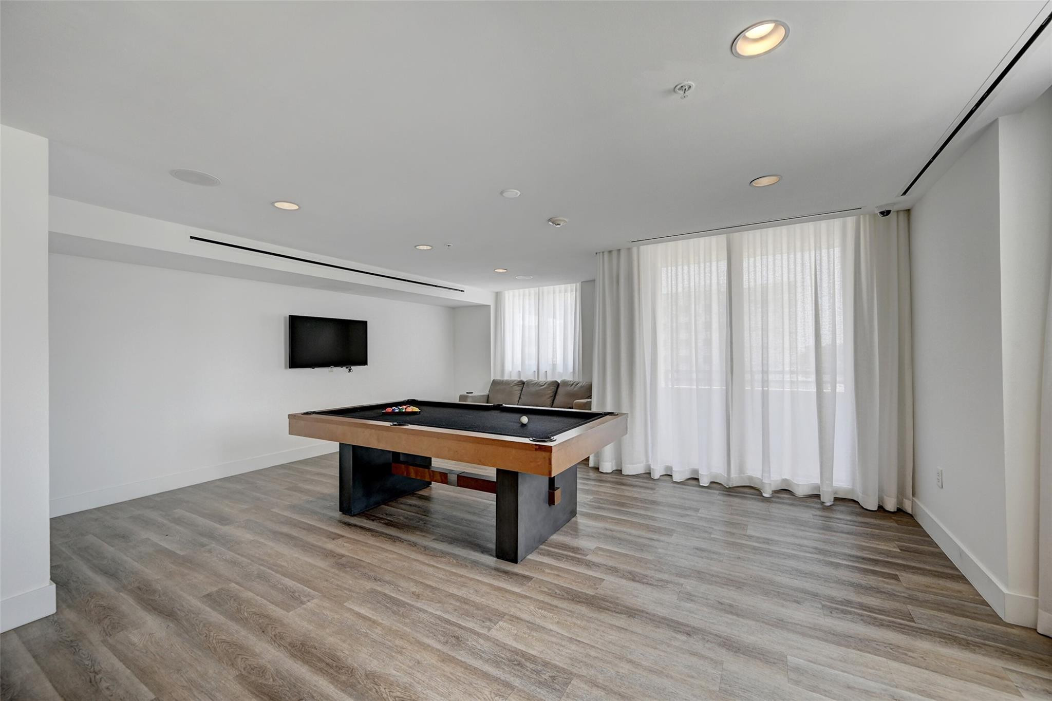 WAVERLY AT LAS OLAS CONDO - Residential
