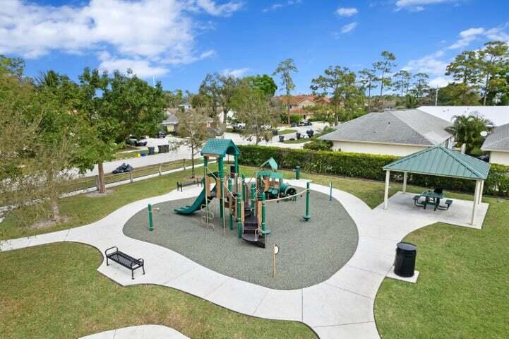SUGAR POND MANOR OF WELLINGTON - Residential Income