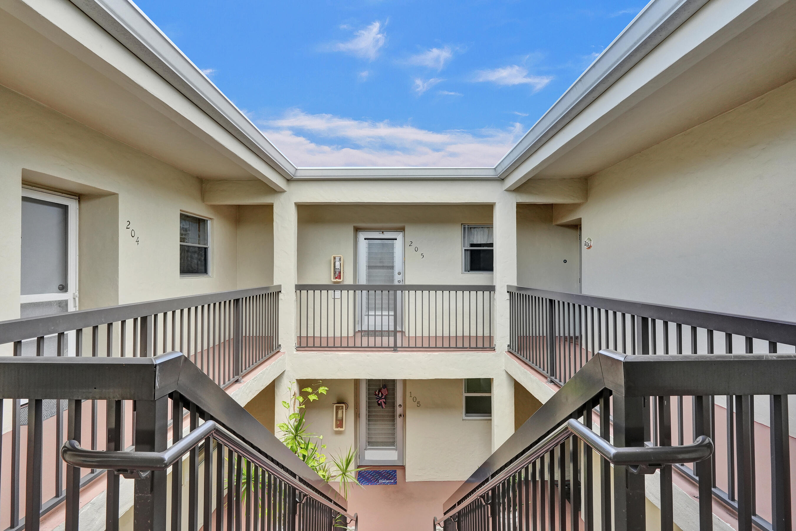 BOUNDBROOK CONDO S - Residential