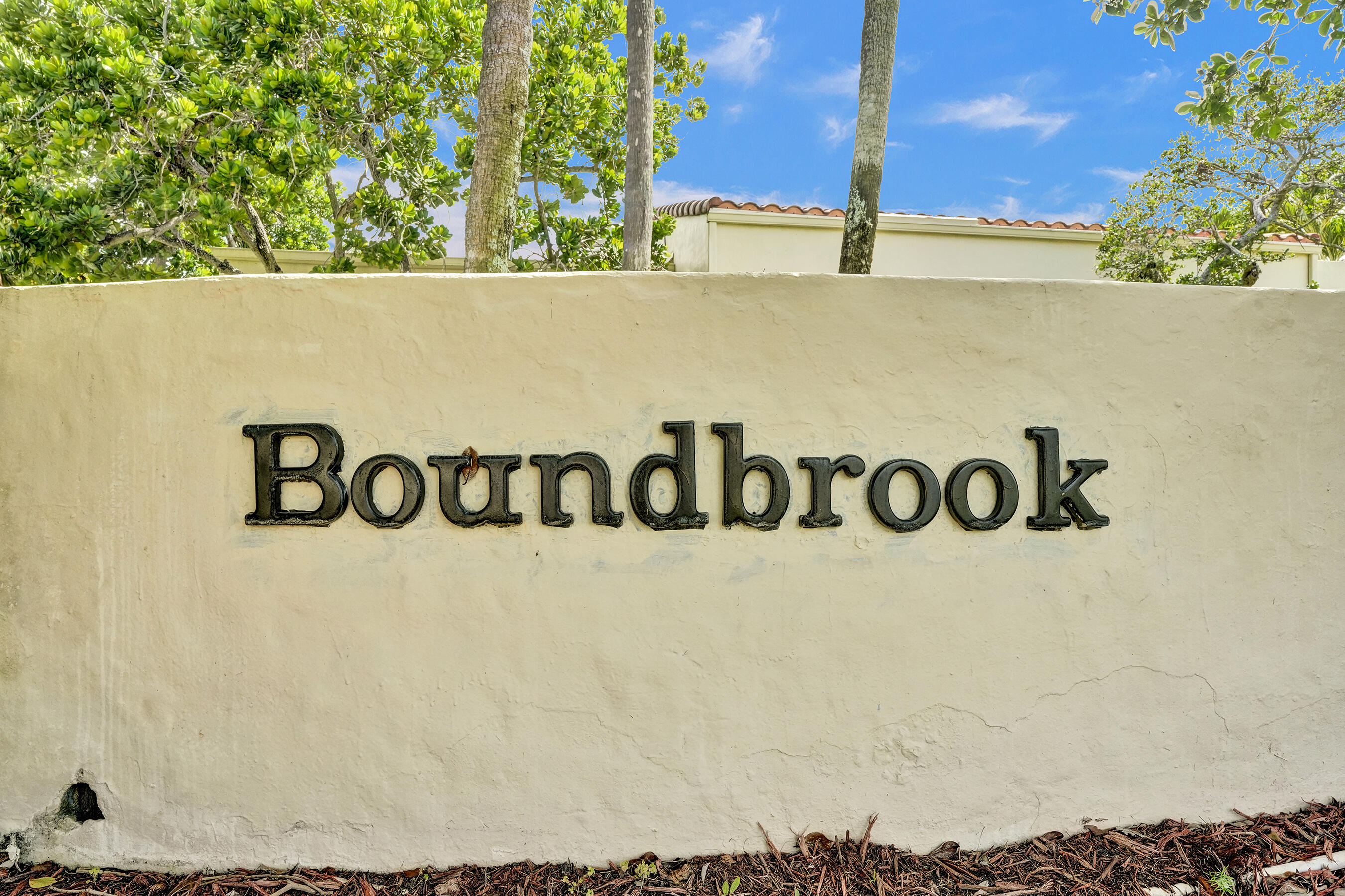 BOUNDBROOK CONDO S - Residential