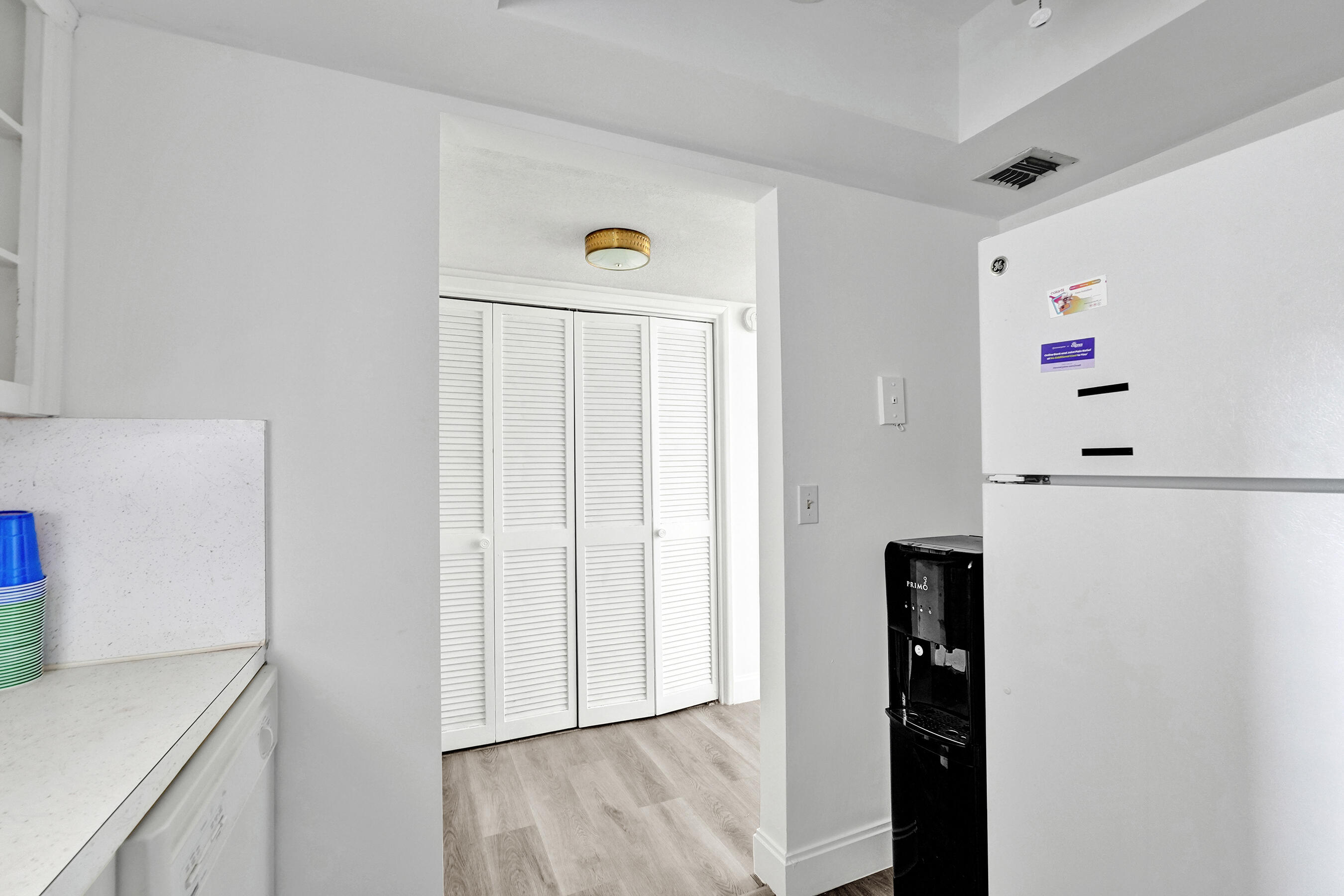 BOUNDBROOK CONDO S - Residential