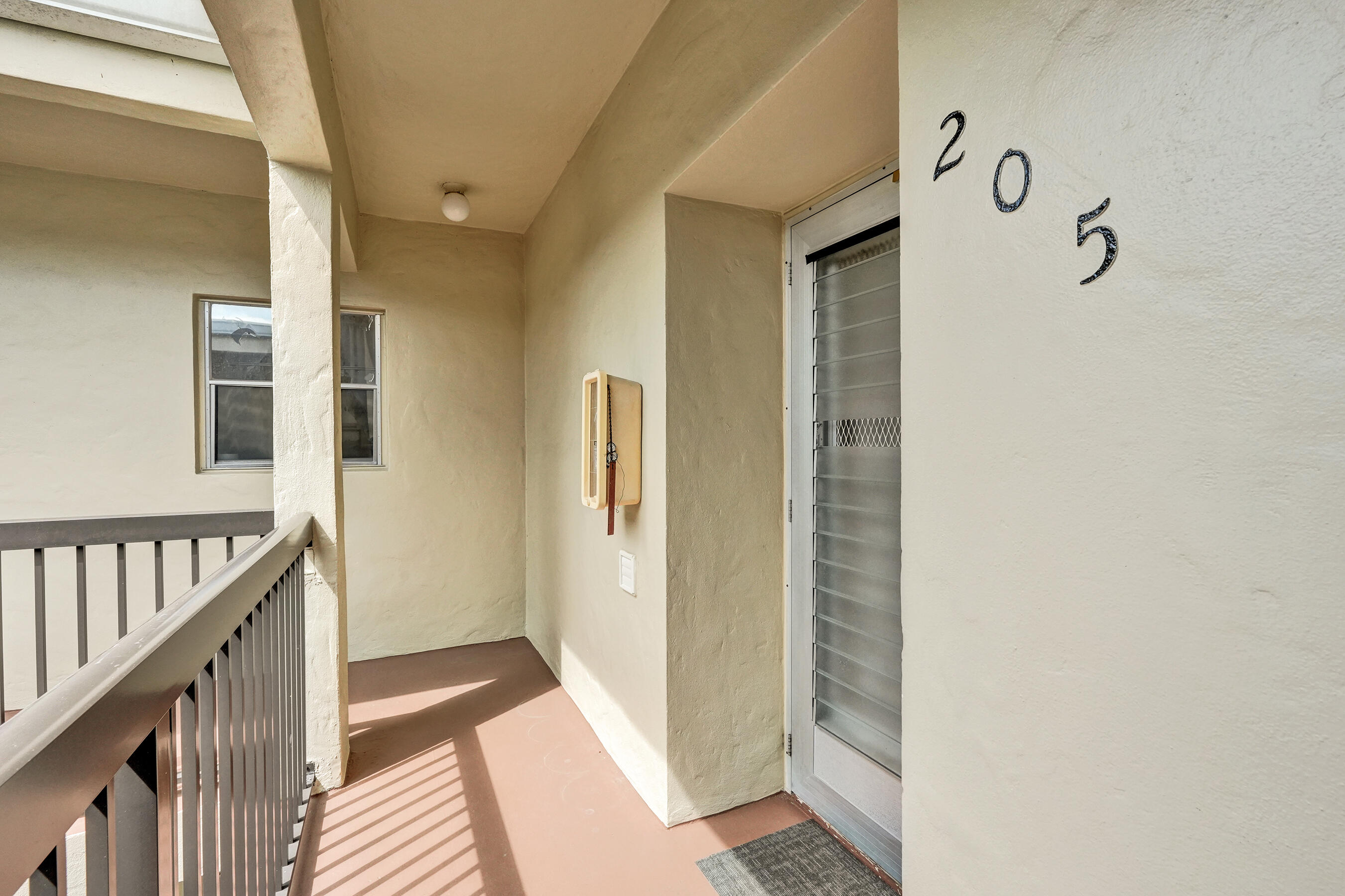 BOUNDBROOK CONDO S - Residential