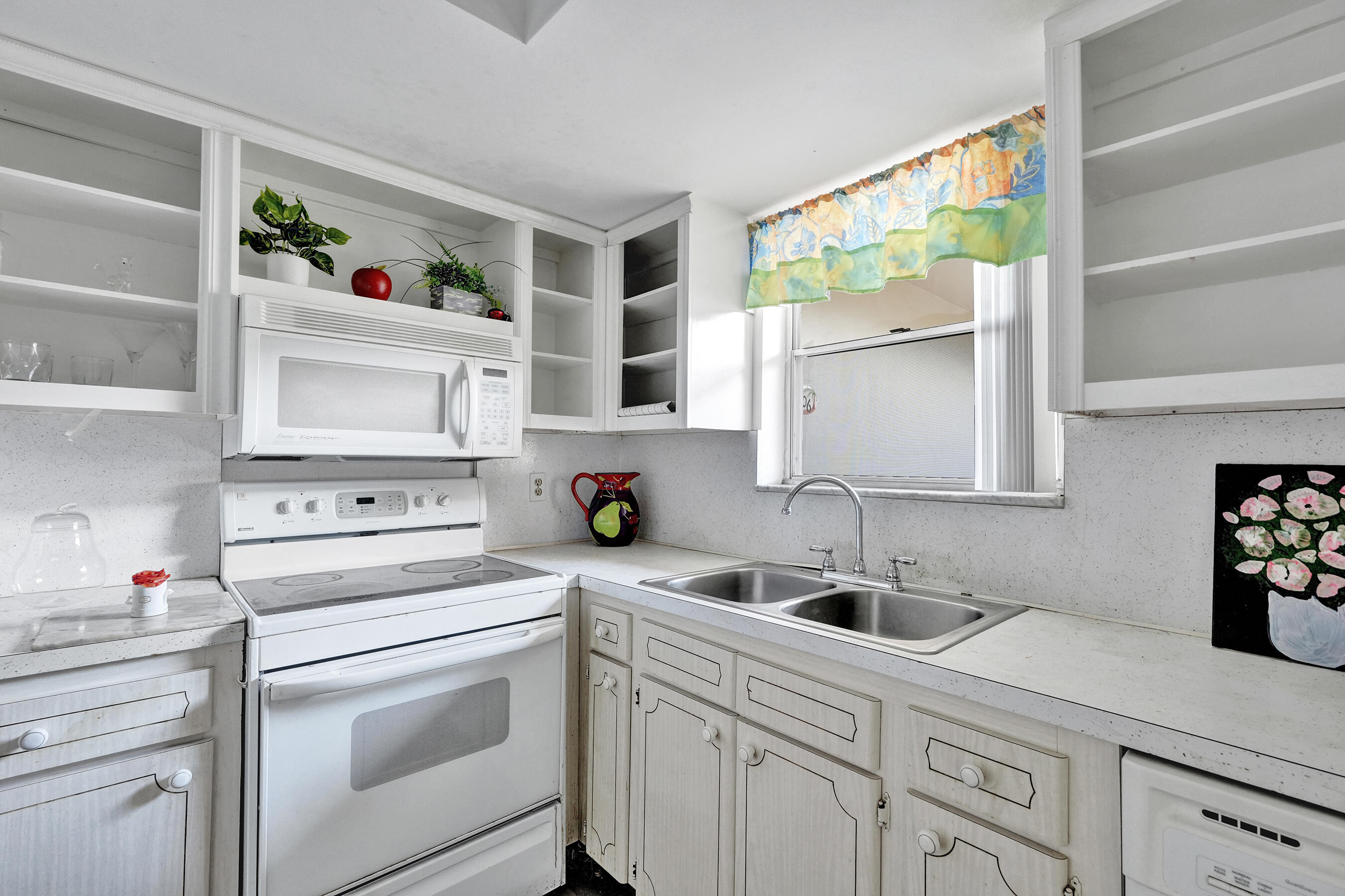 BOUNDBROOK CONDO S - Residential