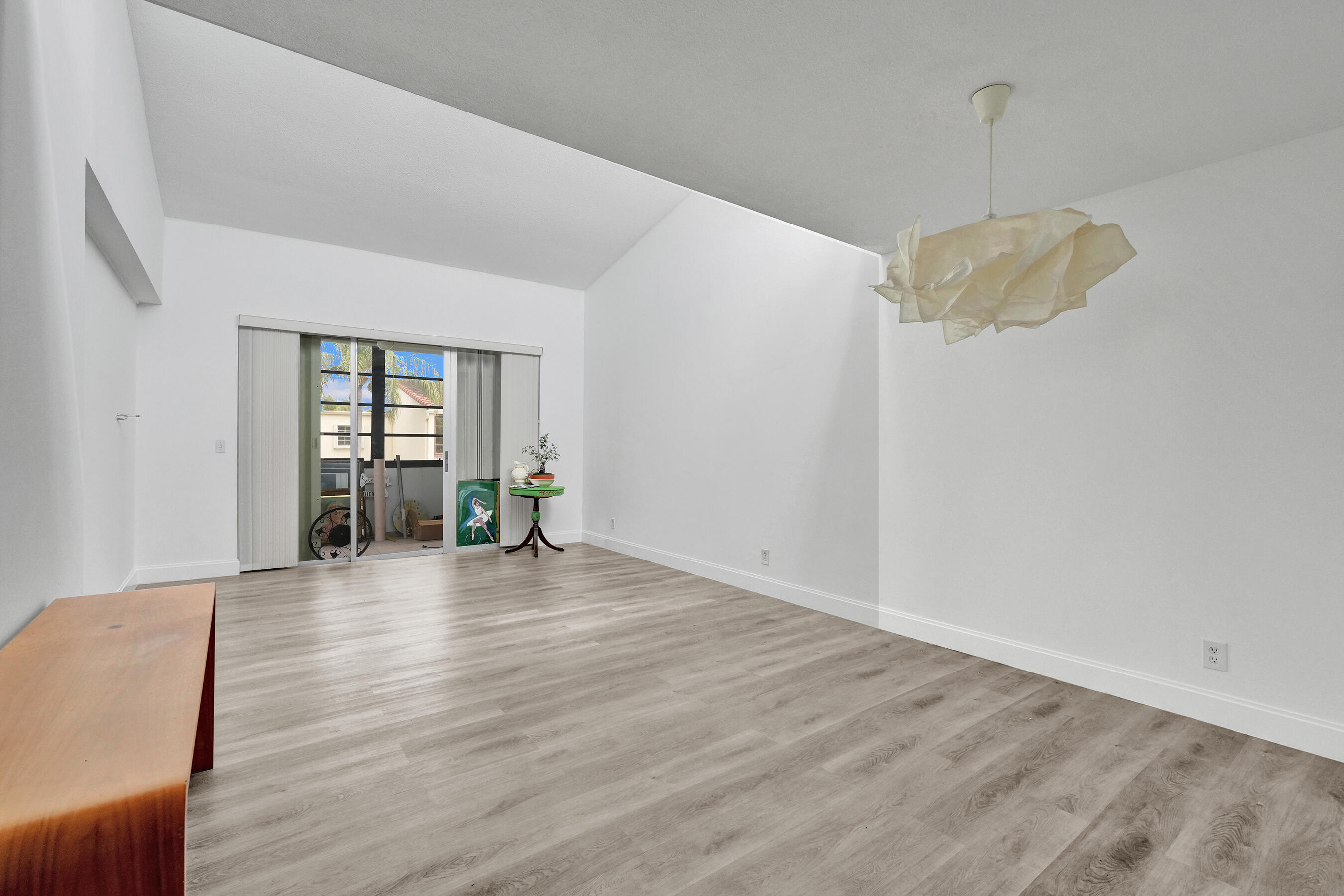 BOUNDBROOK CONDO S - Residential