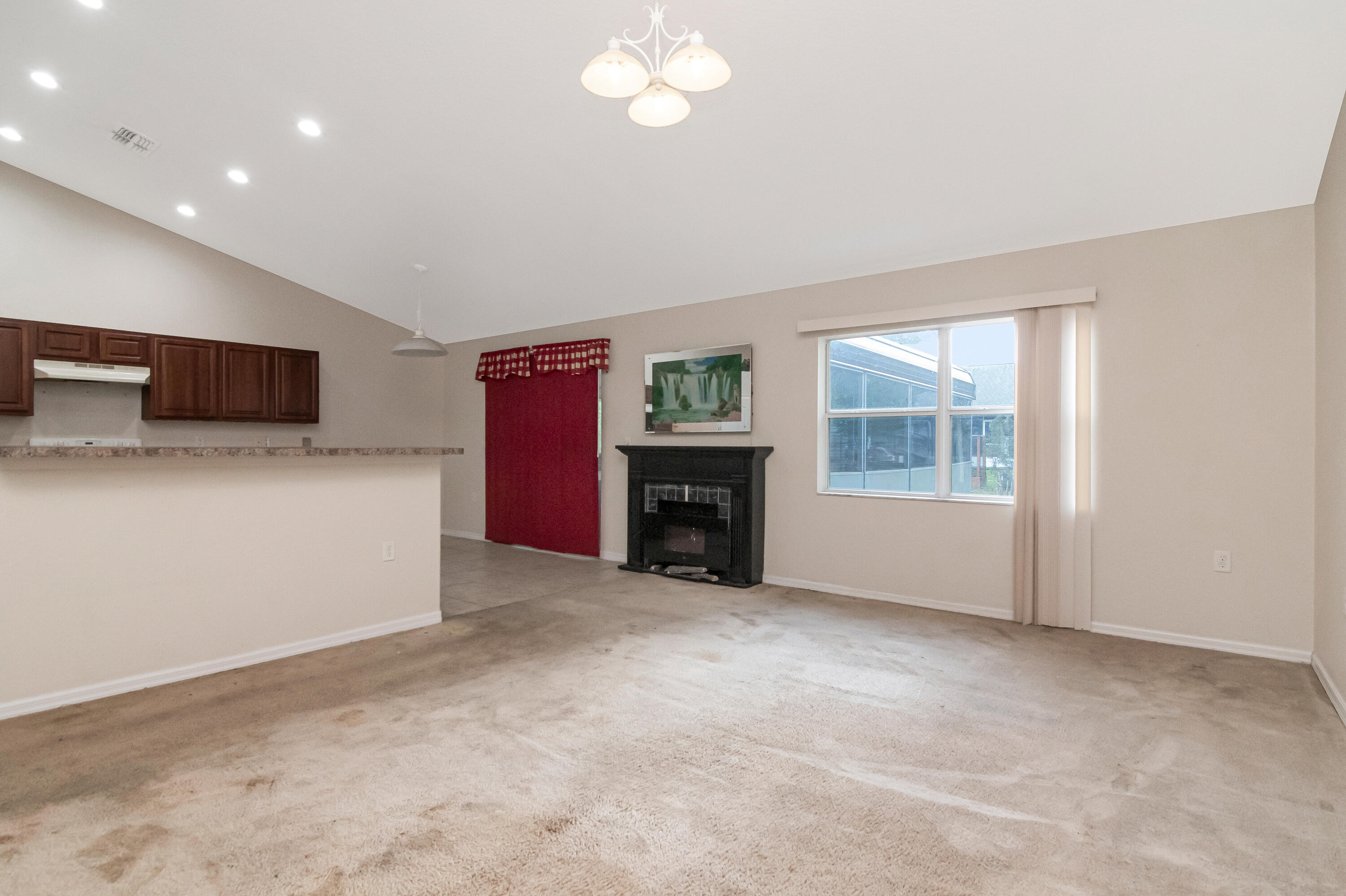 SPRING HILL UNIT 16 - Residential