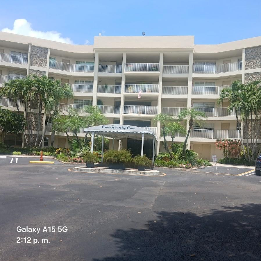 Immaculate 3/2 corner Condo in Palm Aire in Cypress Grove Dr. Centrally located near both major highways Incredibly large rooms amazing view of golf course (Hole 18). Beautiful floors. Baths are updated with vanities and showers. Kitchen w/ Cabinets. Storage room. Close to Costco, Public parks, restaurants and Isle Casino among others. Excellent walking areas. Neighborhood plenty of flowers. Quit area with security guards at night. Condo assesses. include cable TV, internet and water. Across from heather pool w/ sauna