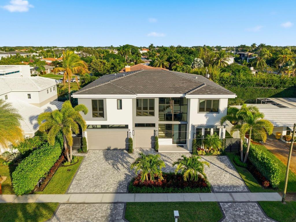 BOCA VILLAS - Residential