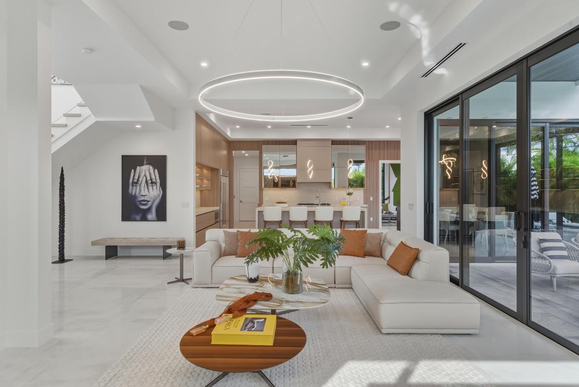 BOCA VILLAS - Residential