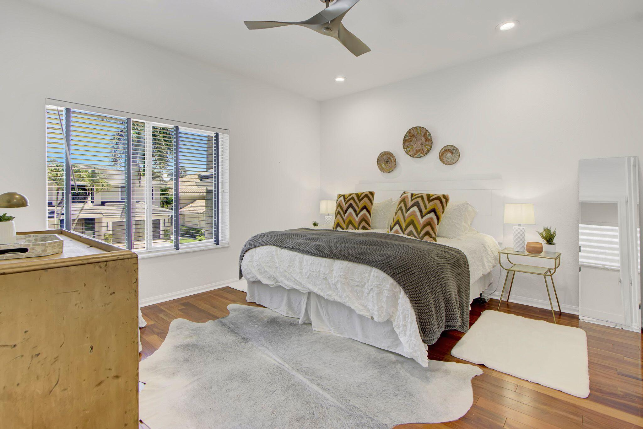 HAMILTON PLACE - Residential